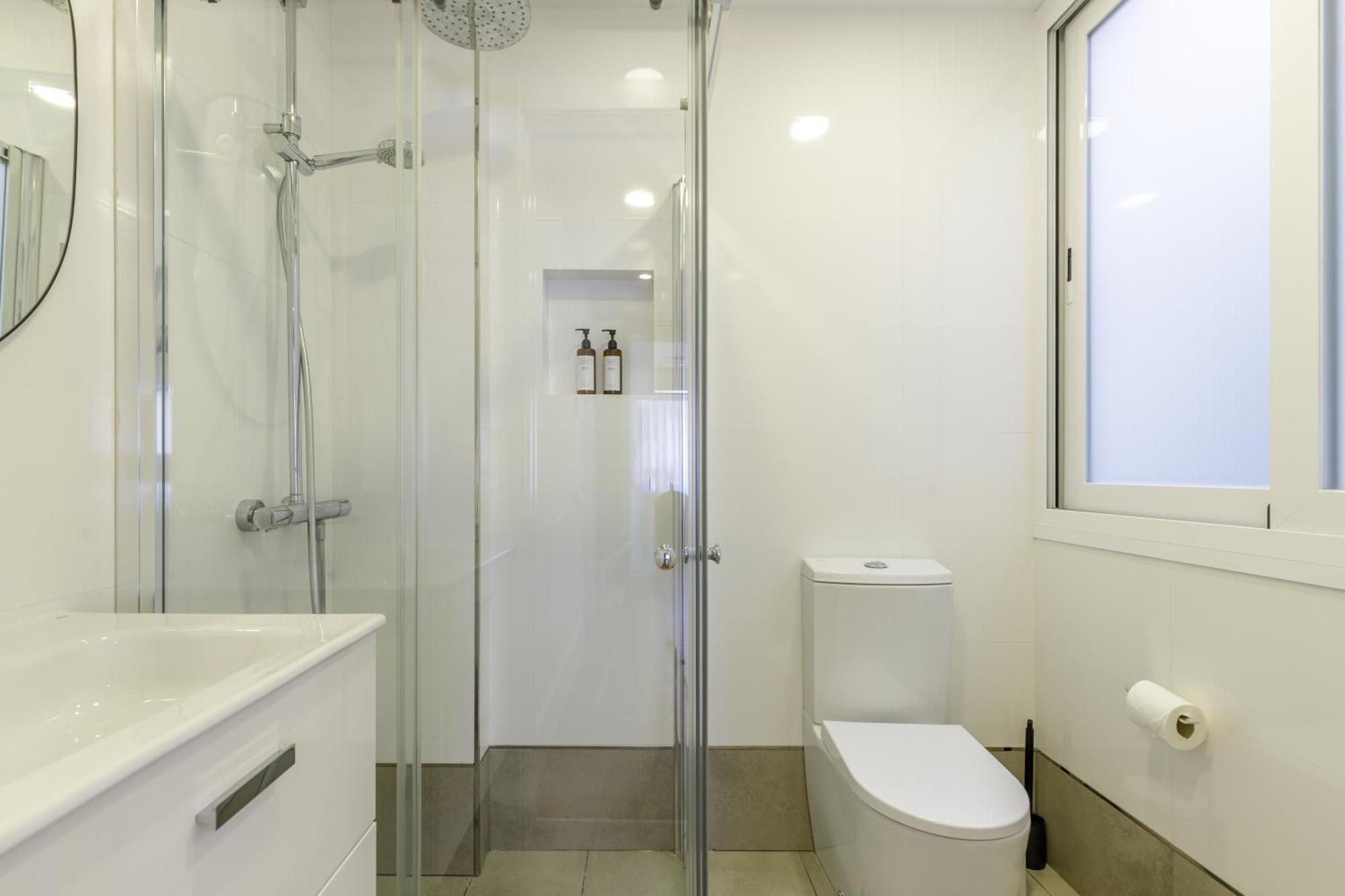 Six Apartments By Caleta Homes Malaga Exterior photo