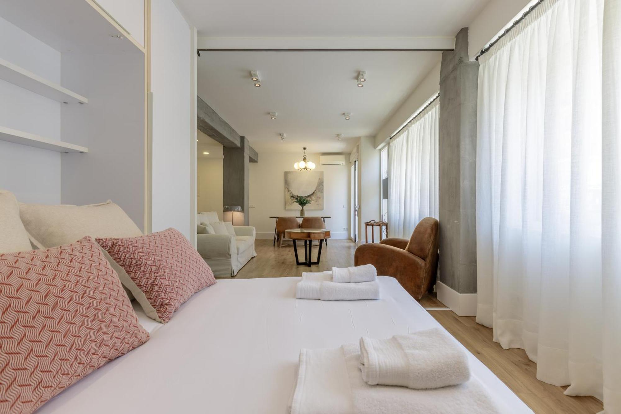 Six Apartments By Caleta Homes Malaga Exterior photo