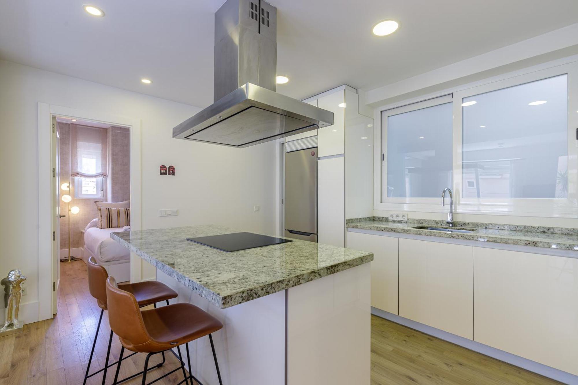 Six Apartments By Caleta Homes Malaga Exterior photo