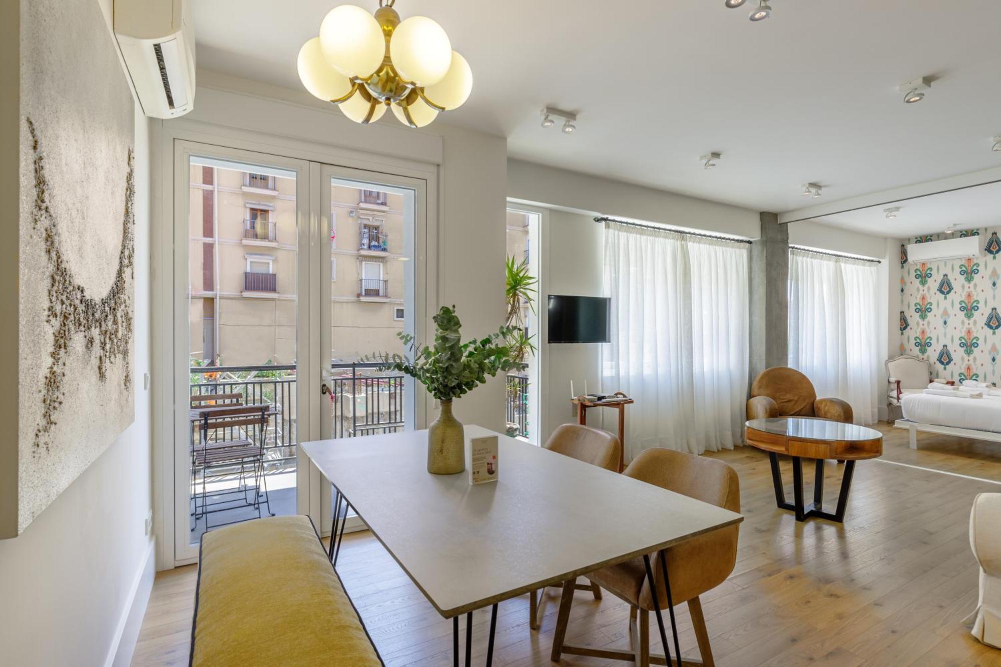Six Apartments By Caleta Homes Malaga Exterior photo